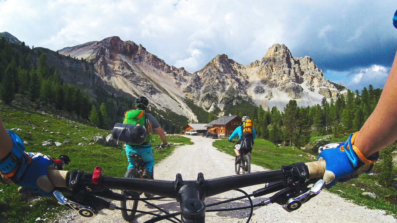 Cycling tours