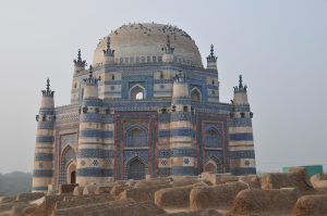 Uch Sharif